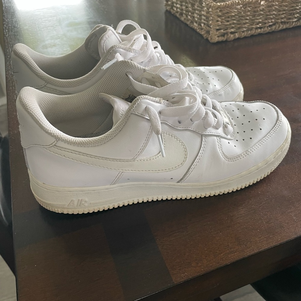 NIKE AIR FORCE ONES